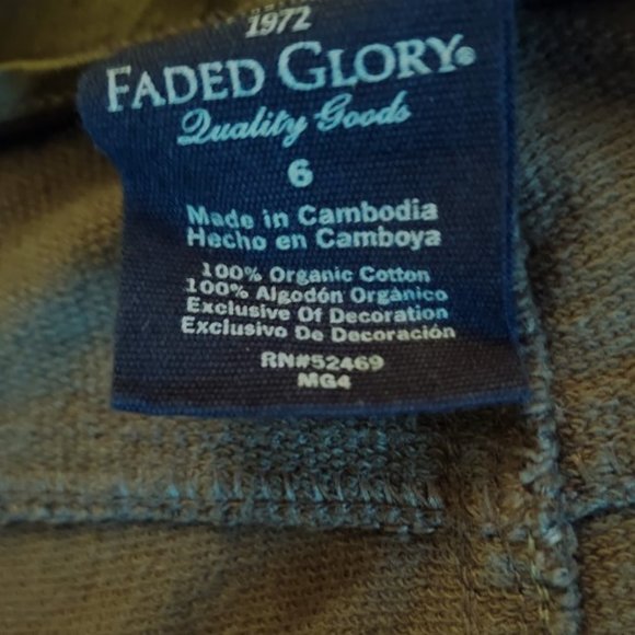 Faded Glory Dark Olive 5 Pocket Cargo Capri Jeans with Tie Bow at Hem Size 6 NWT - Picture 4 of 5